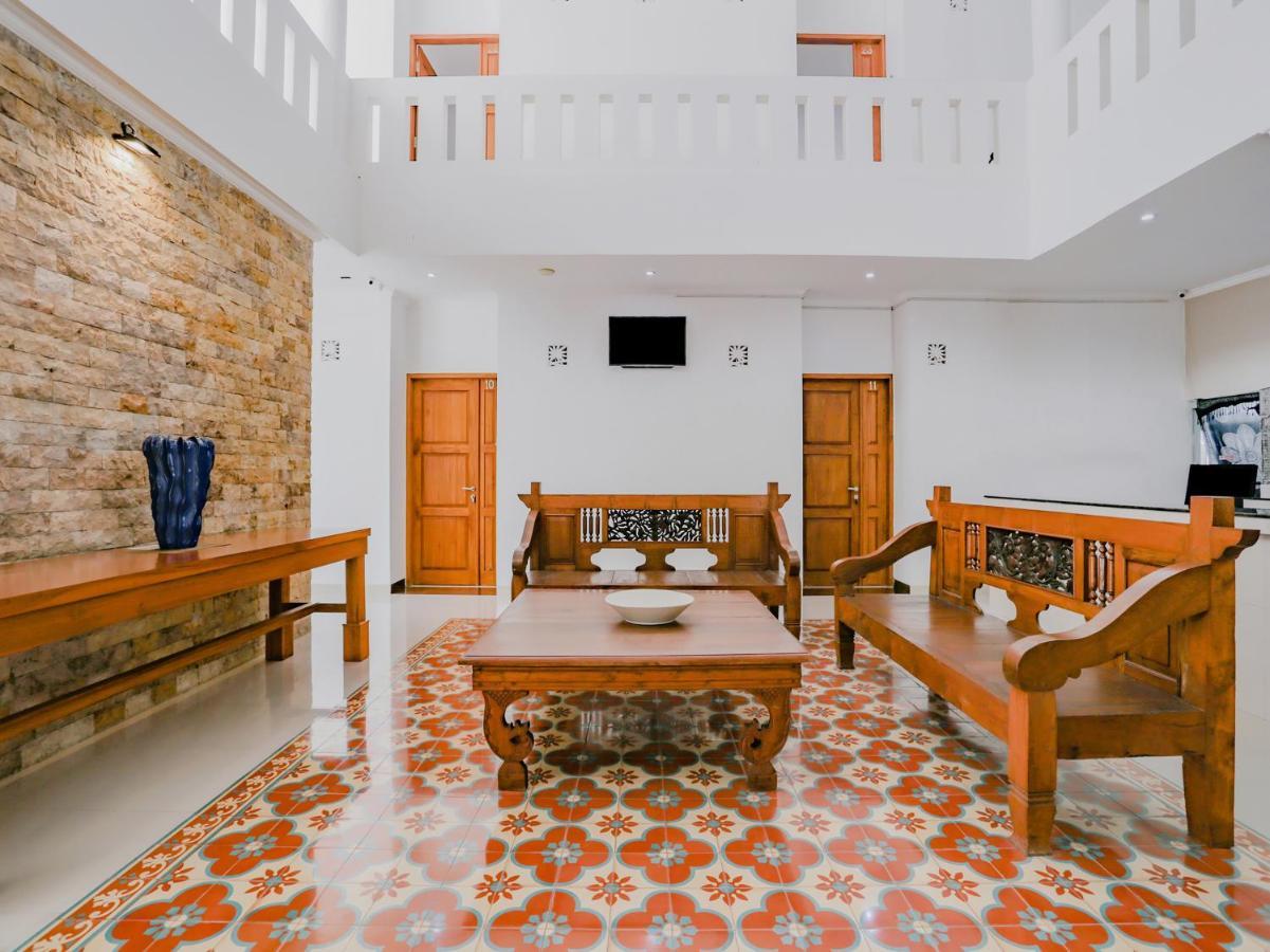 Oyo 3980 Lestari Seminyak (Bali)